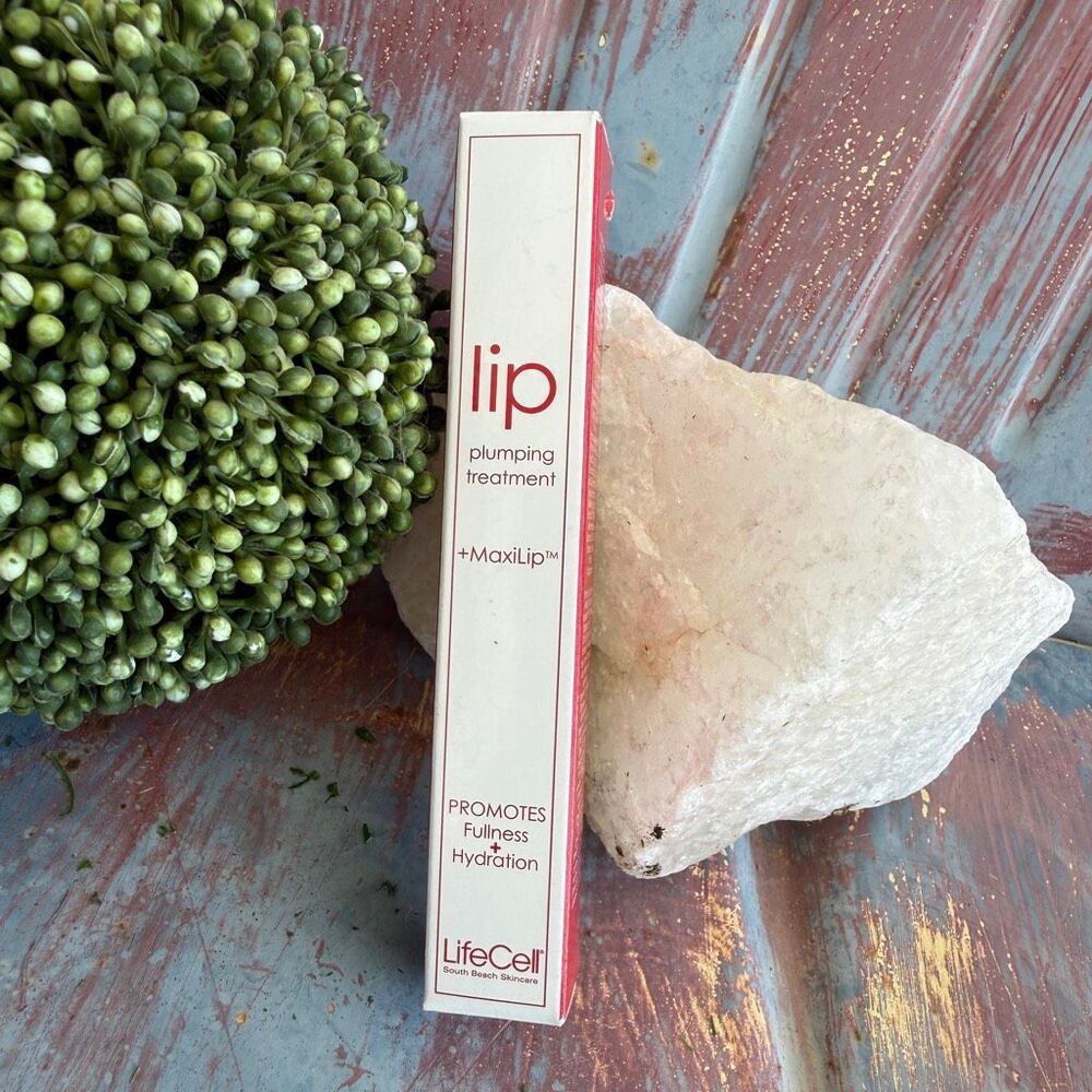 LifeCell Lip Plumping Treatment Glossy Balm with MaxiLip Peptide - 0.16 oz NEW
